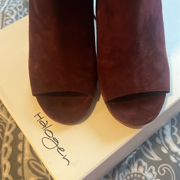 Halogen - Picture 4 of 5